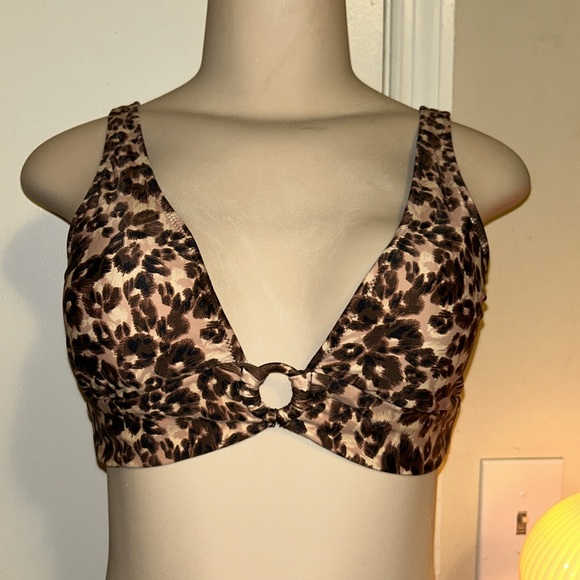Aerie Longline Plunge Leopard Ring Bikini Top & Swim Choose Bikini Size
Set M - Picture 7 of 14